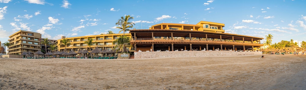 Hotel Playa Mazatlan 2/50