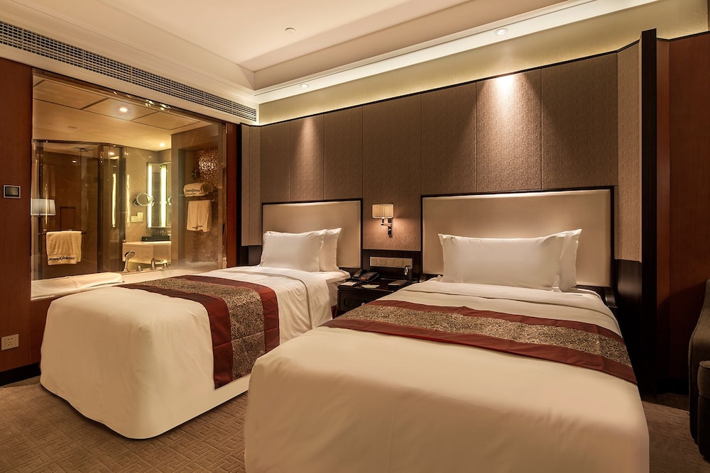 Howard Johnson by Wyndham Jinyi Hotel Chongqing 5/19