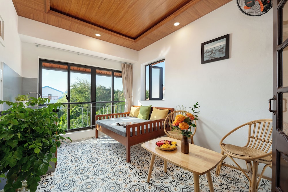 Red Flower Cottages Homestay 46/72