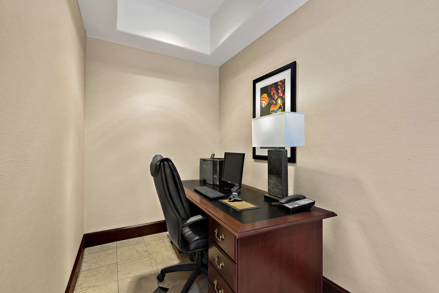 Comfort Inn & Suites Airport Convention Center 35/43