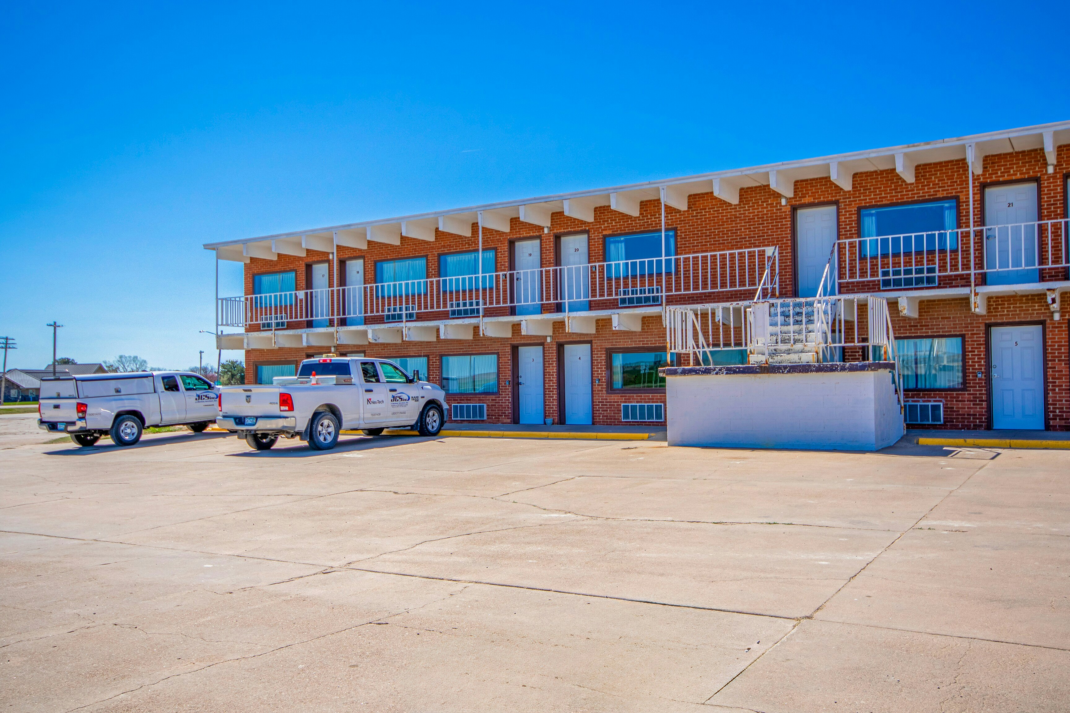 OYO Crossroads Inn 33/42