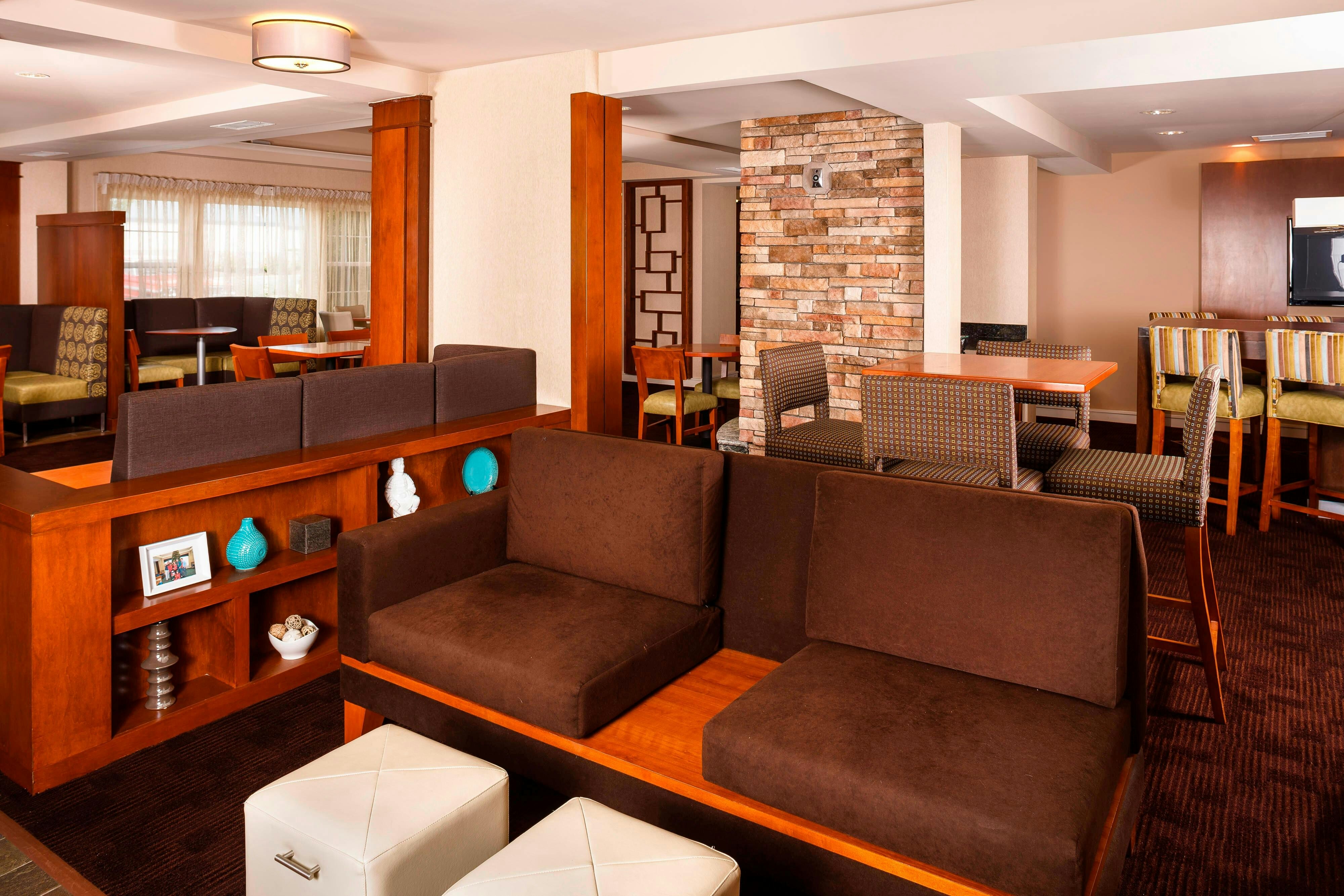 Residence Inn Long Island Holtsville 17/26