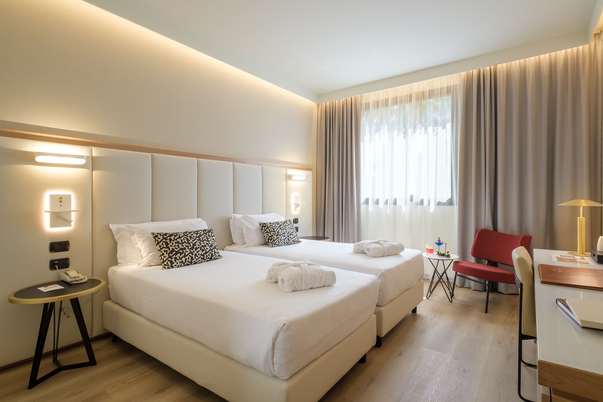 STANDARD, TWIN BEDS