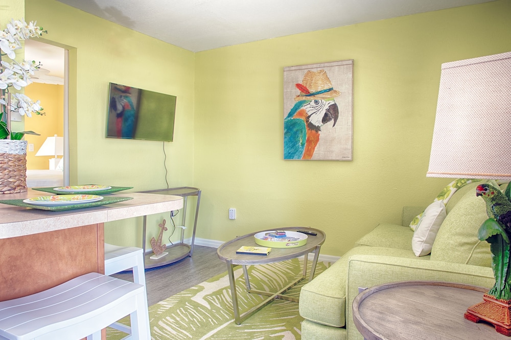 Coco Sands Beachside Cottages 33/63