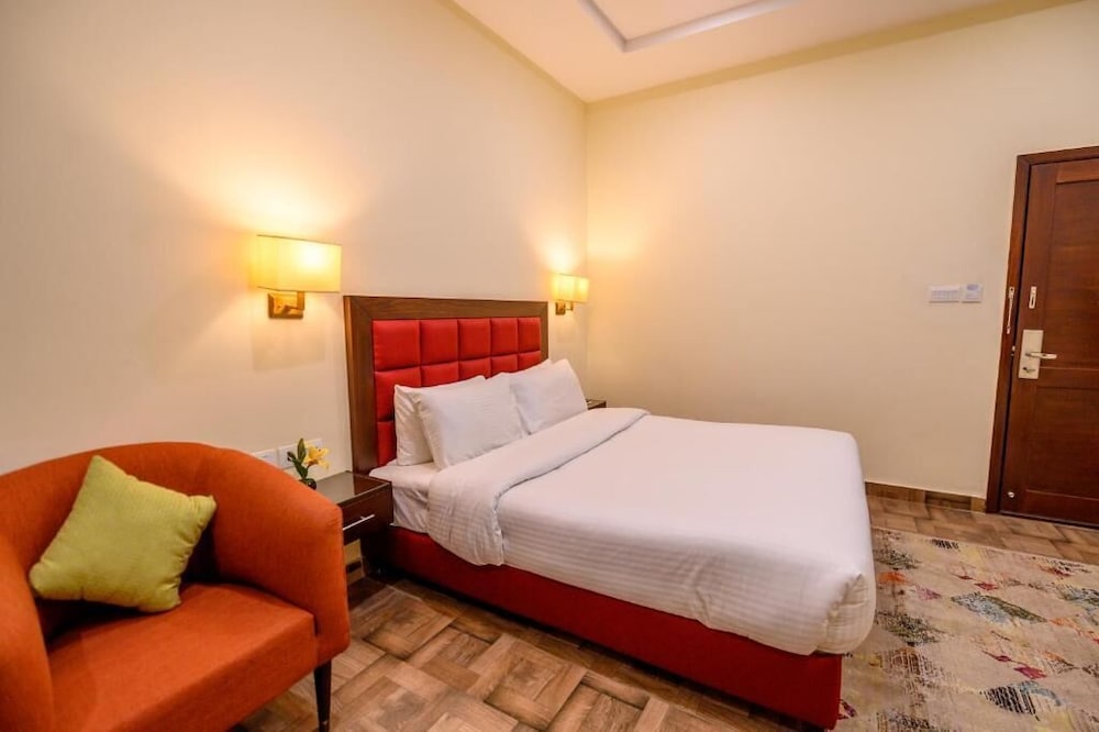 Hotel One Sahiwal 19/50