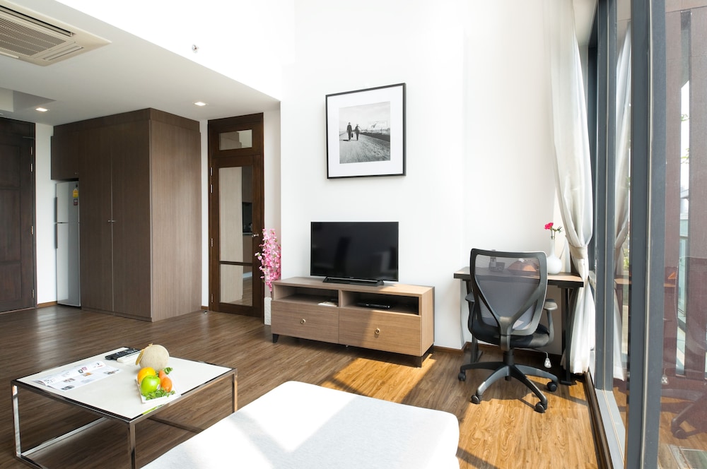 Civic Horizon Hotel Residence 38/49