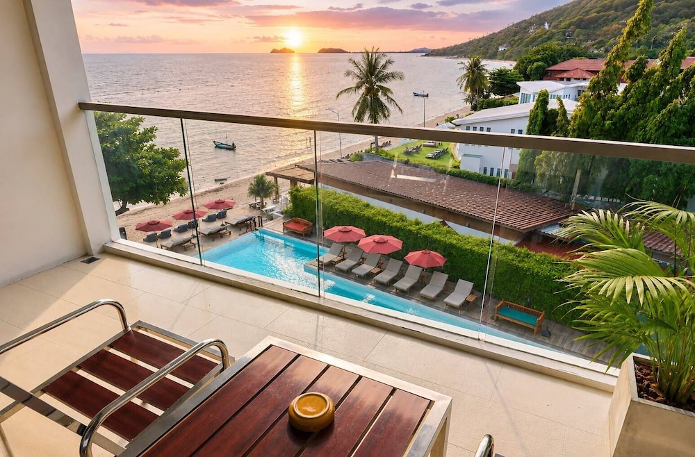 Sunset Beach Villas 34/50