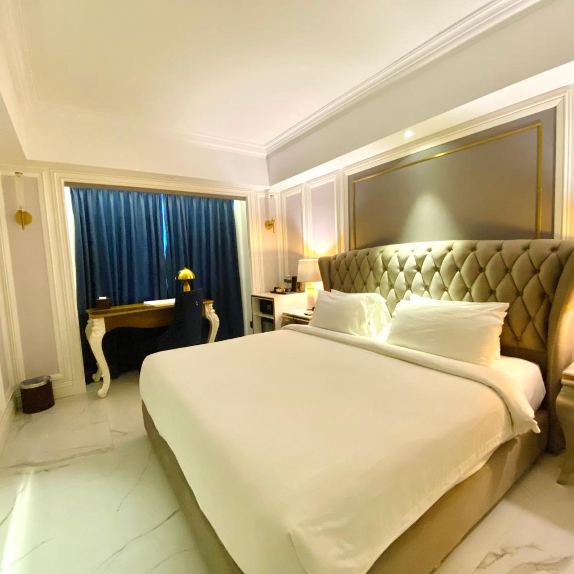 1 Bedroom, Suite, King Bed