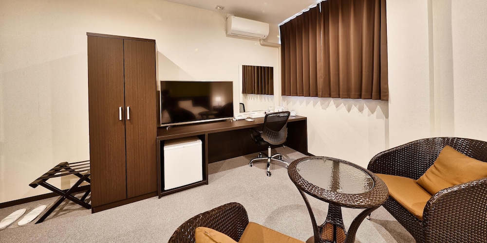 Crown Hotel Okinawa Annex 33/50
