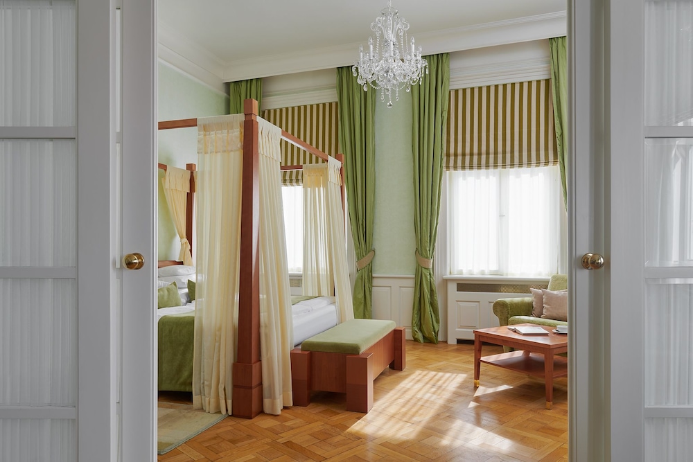 Ventana Hotel Prague 47/71