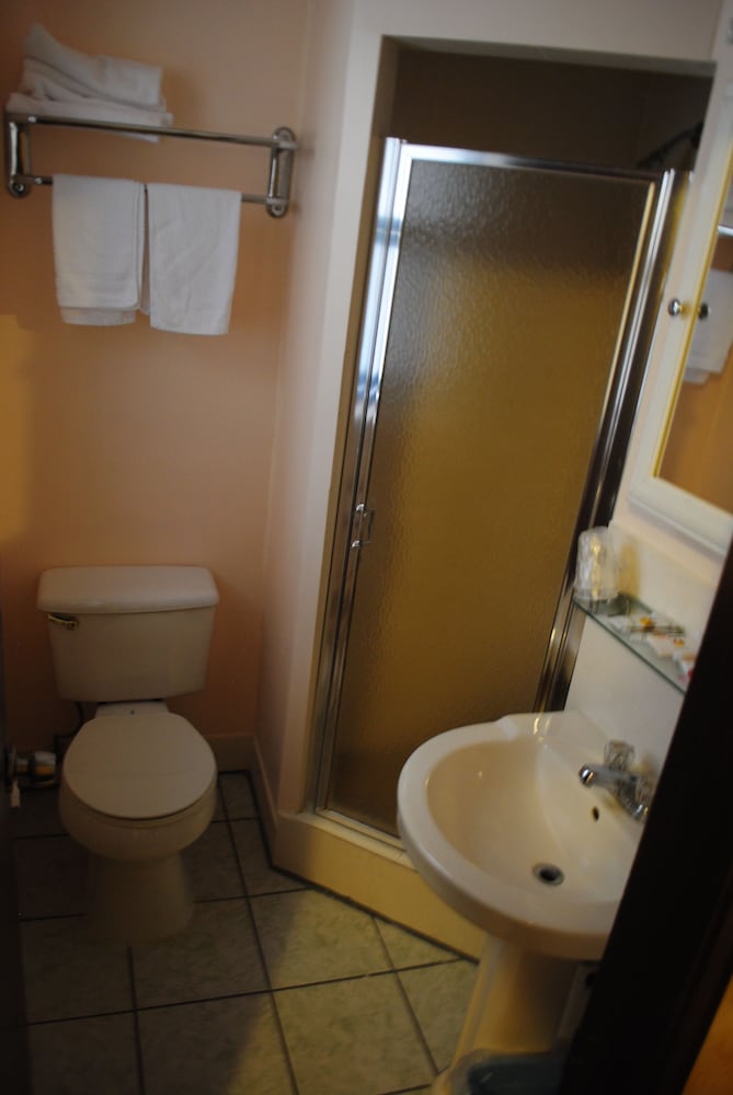 Chinatown Hotel 37/38