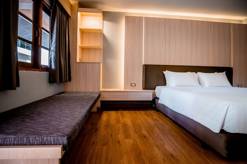 Thanthip Beach Resort 12/50
