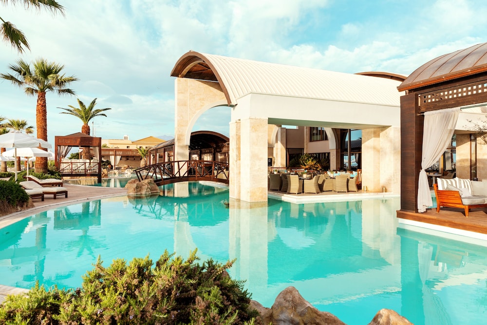 Mediterranean Village Hotel & Spa in KATERINI