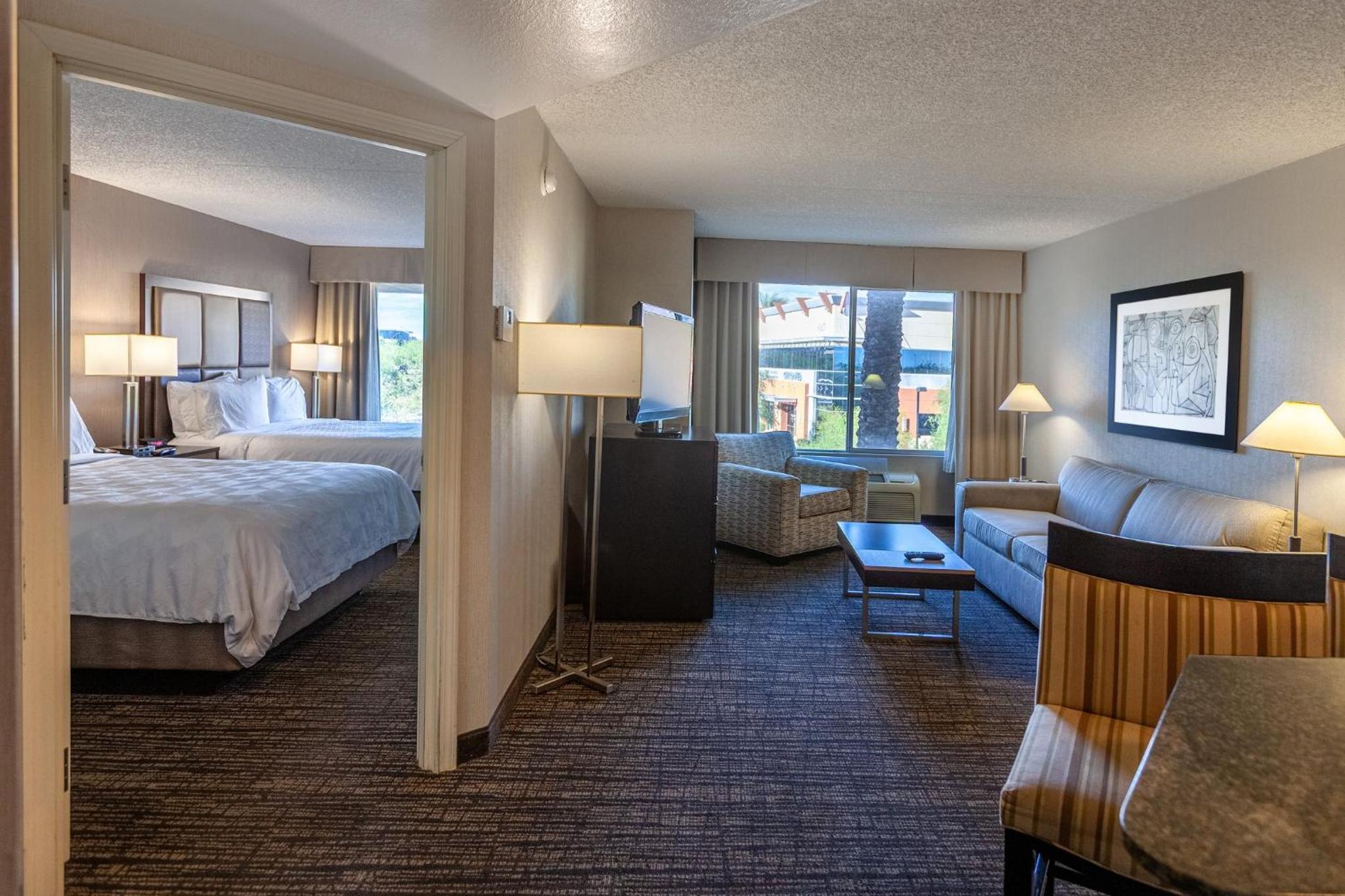 1 Bedroom, Suite, 2 Queen Beds, Sofa