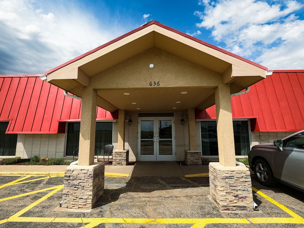 Americas Best Value Inn Salina 1/28
