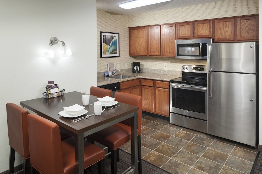 Residence Inn by Marriott Kansas City Overland Park 39/50