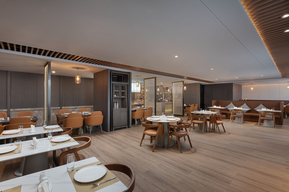 Ramada by Wyndham Bayannur 24/33