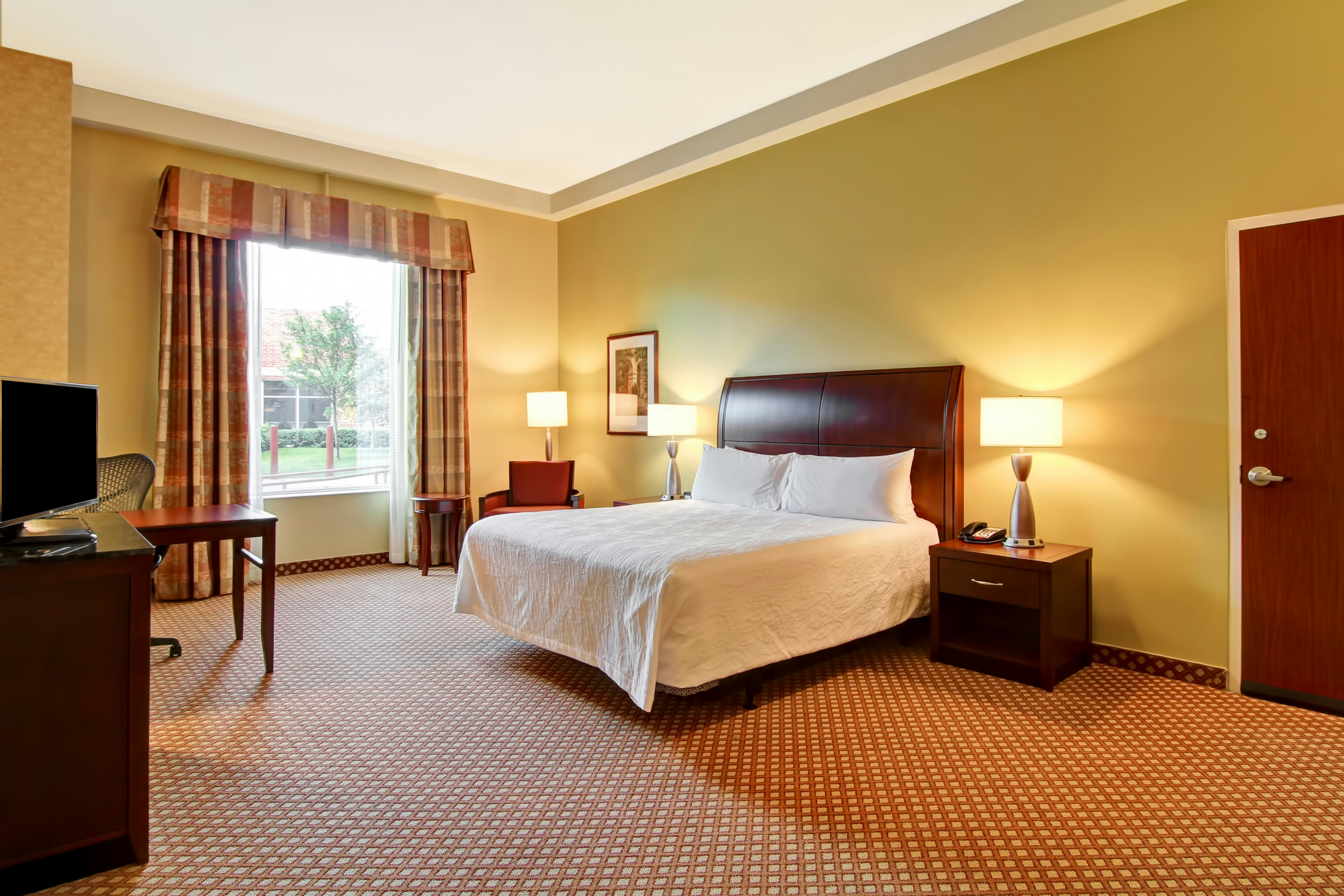 ROOM, KING BED, ACCESSIBLE