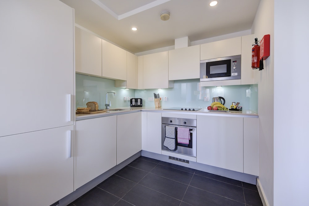 Cleyro Serviced Apartments - Finzels Reach 7/50