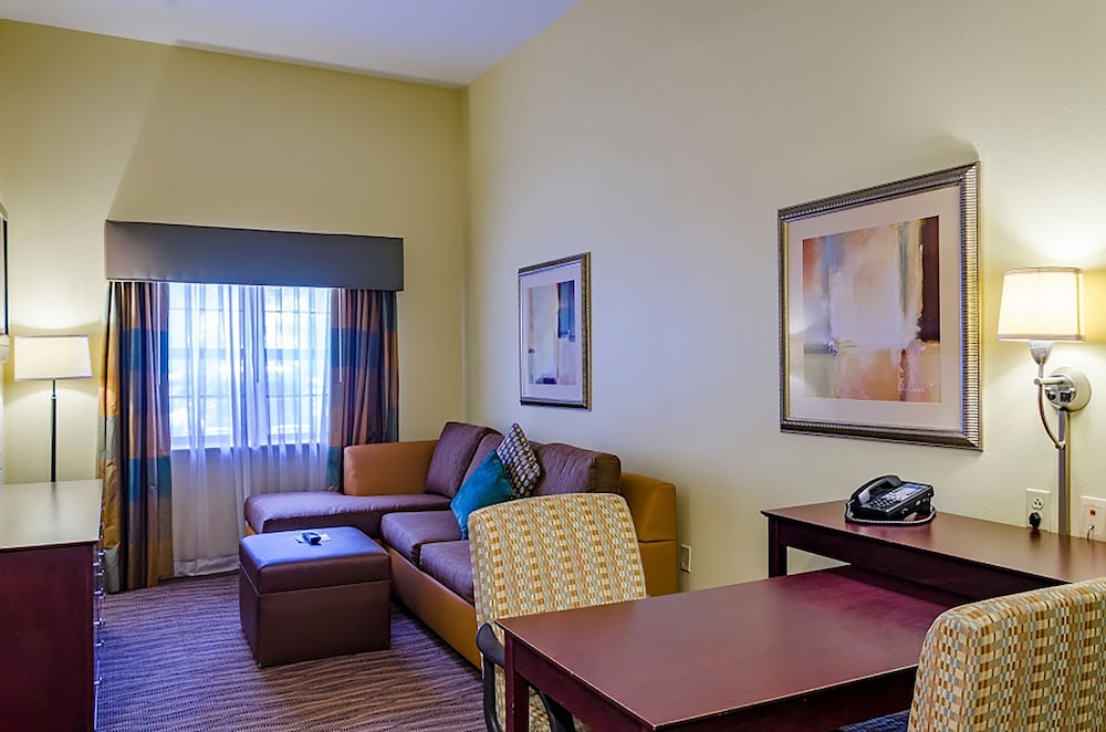 Crestwood Suites Lakeland 43/63
