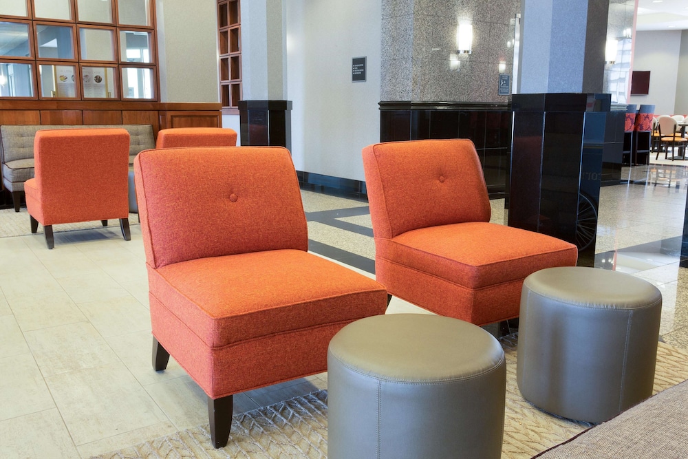 Drury Inn and Suites Cincinnati Sharonville 27/37