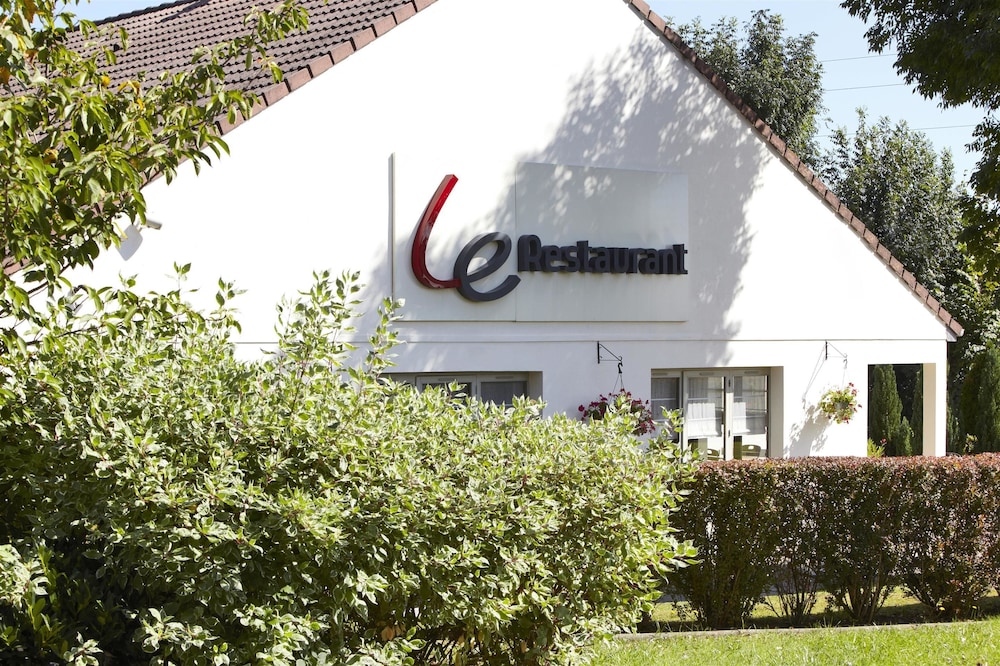 CAMPANILE MONTBELIARD - SOCHAUX 24/27