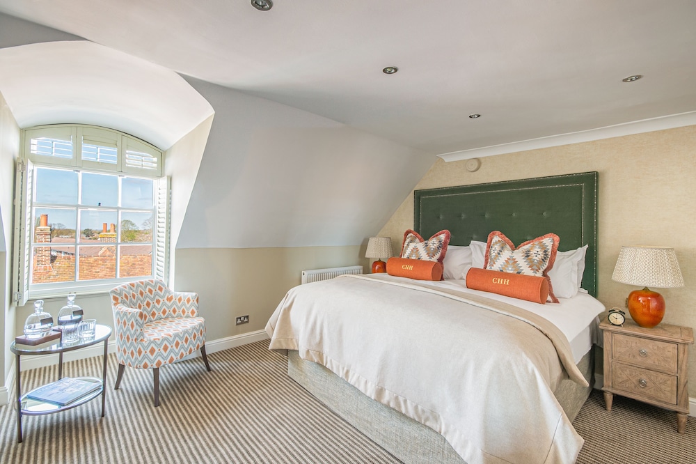 Chichester Harbour Hotel 12/72