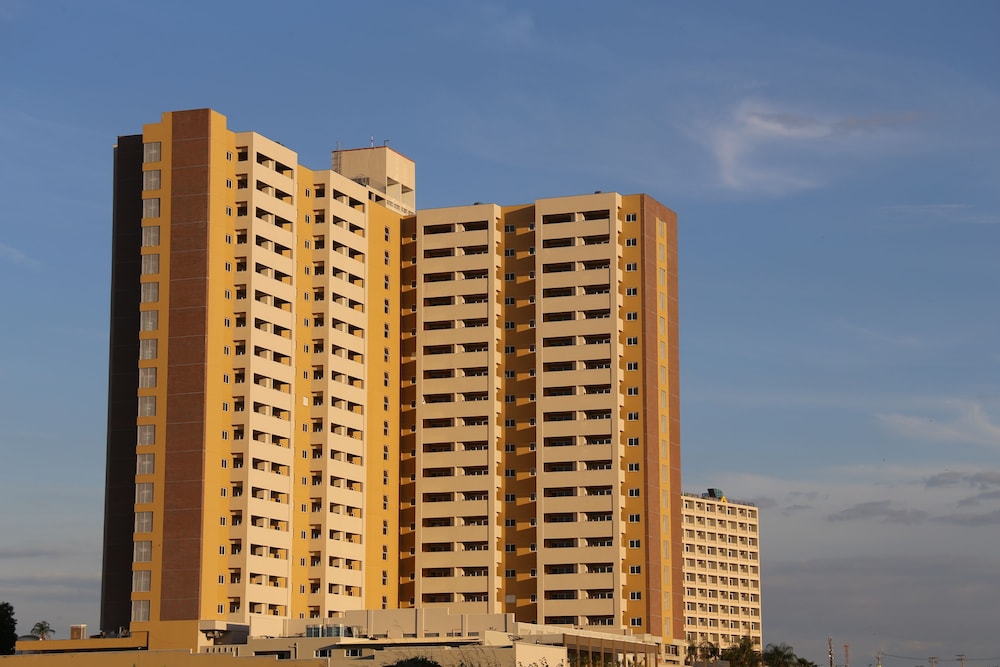 Hot Beach Suites 3/50