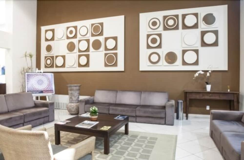 Tri Hotel Executive Caxias 18/25