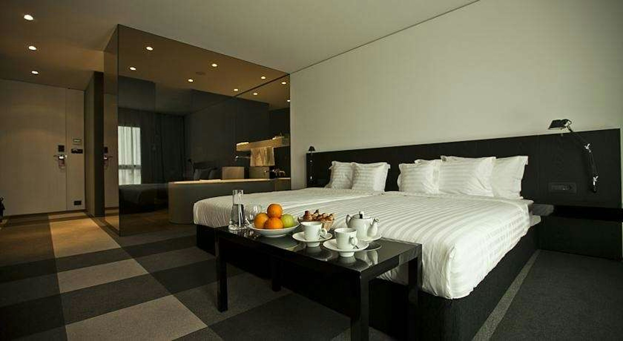 Hotel Graphite Gallery 5/44