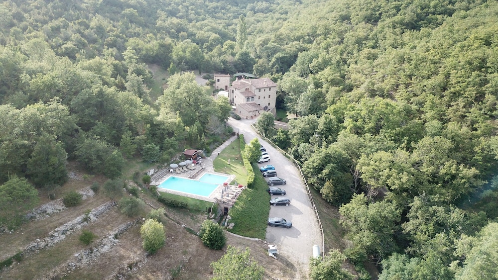 LE POZZE DI LECCHI HOTEL 15/31