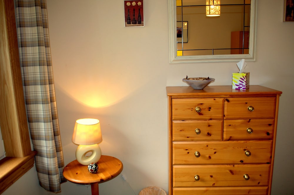 Torcroft Lodges 6/50