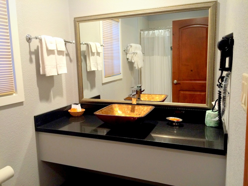 FairBridge Inn & Suites Merced - Gateway to Yosemite 23/27