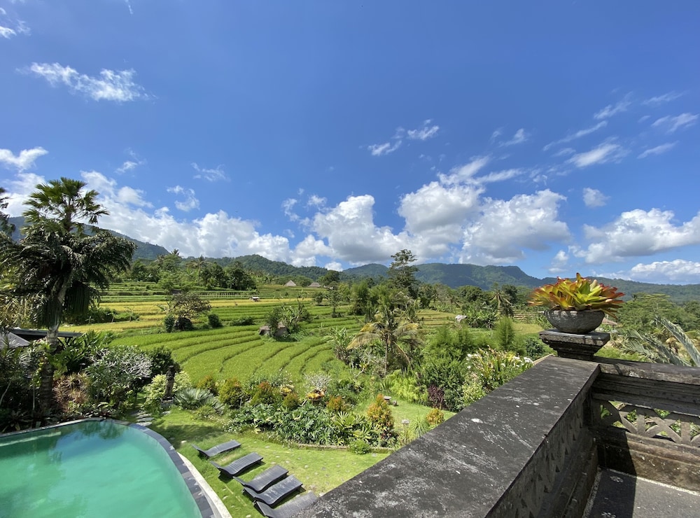 Sawah Indah Villa 77/86