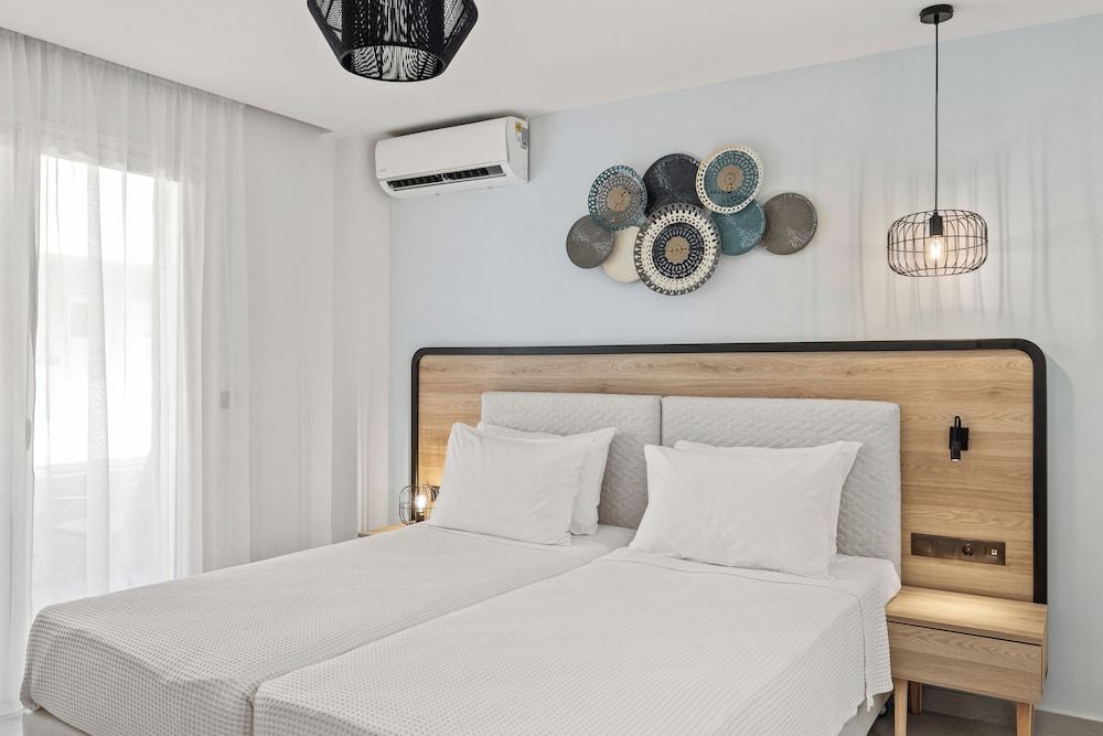 White Olive Marine Aquapark 26/69