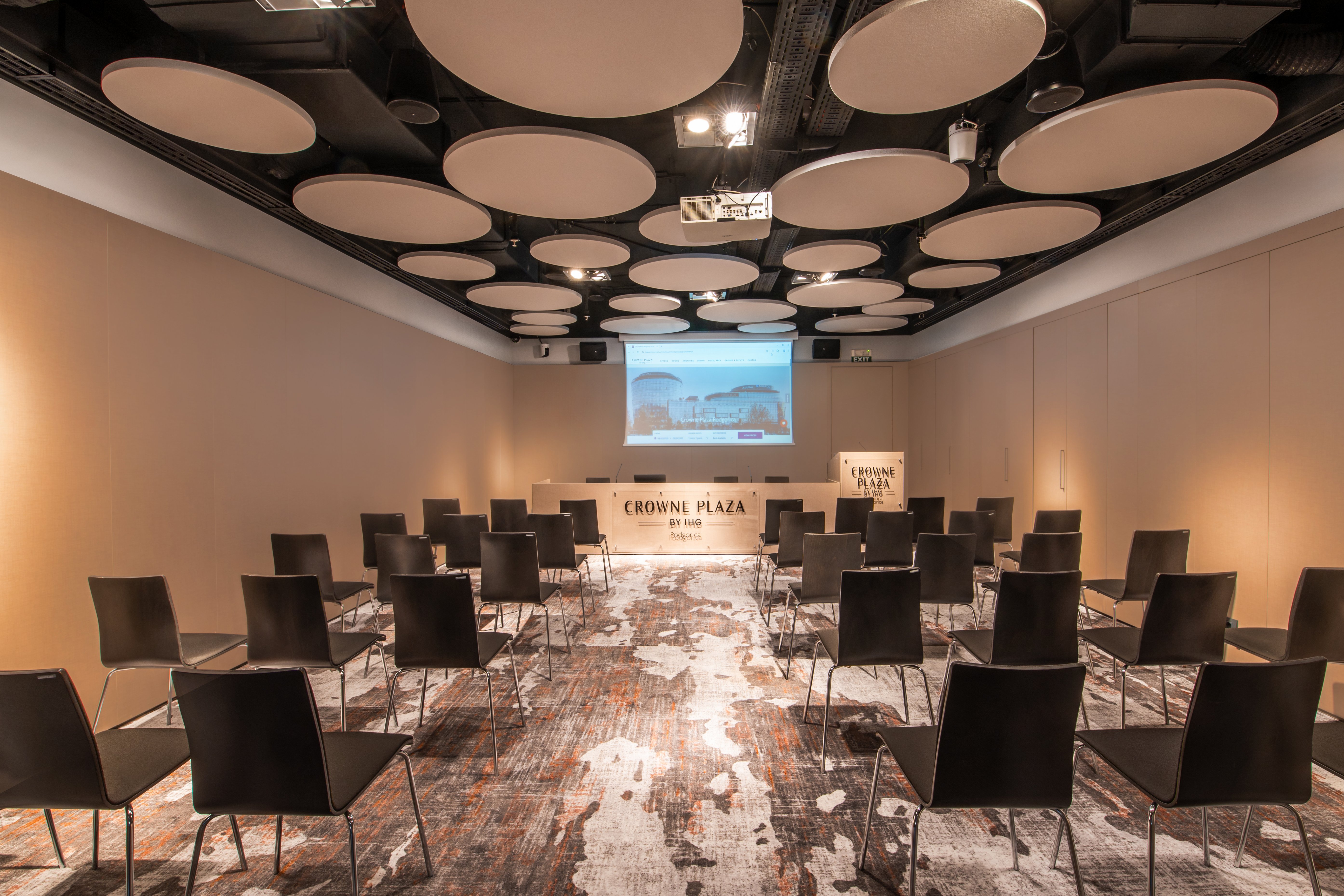 Crowne Plaza Podgorica by IHG 66/78