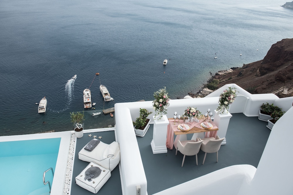 Allure Breeze Suites 78/79
