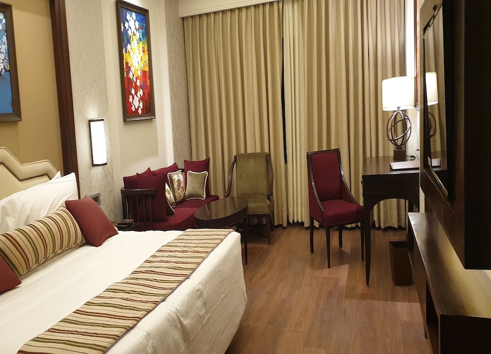 Sarovar Portico Dehradun 9/40
