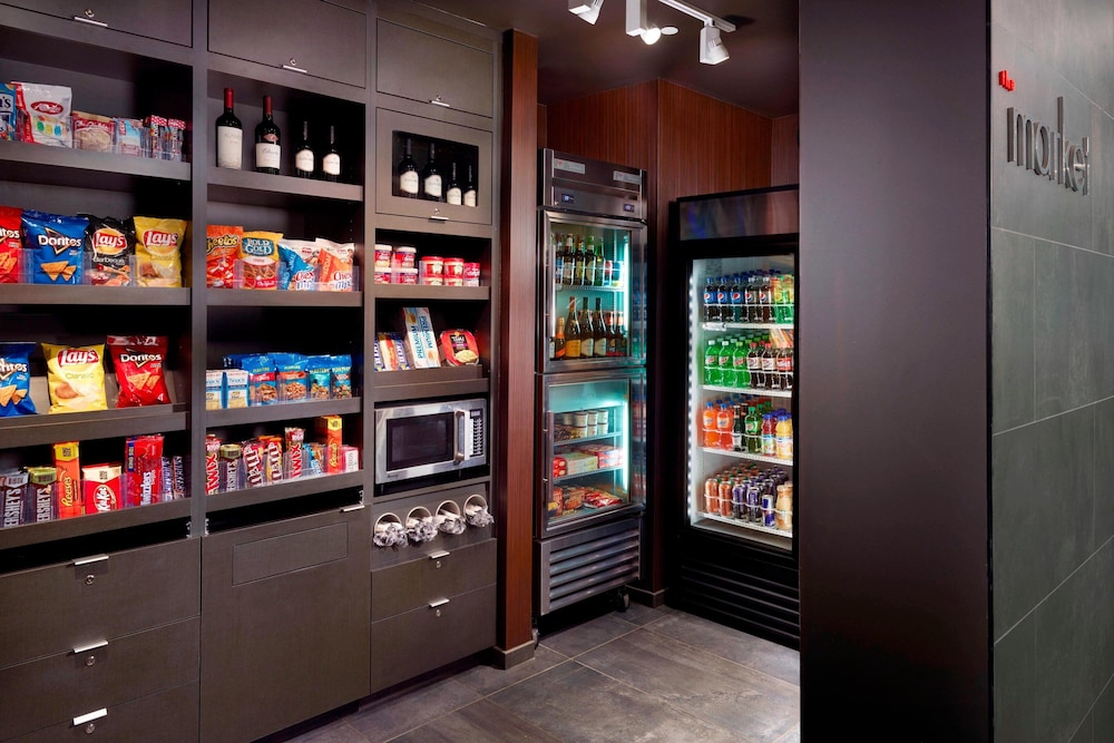 Courtyard By Marriott Lagrange 42/45