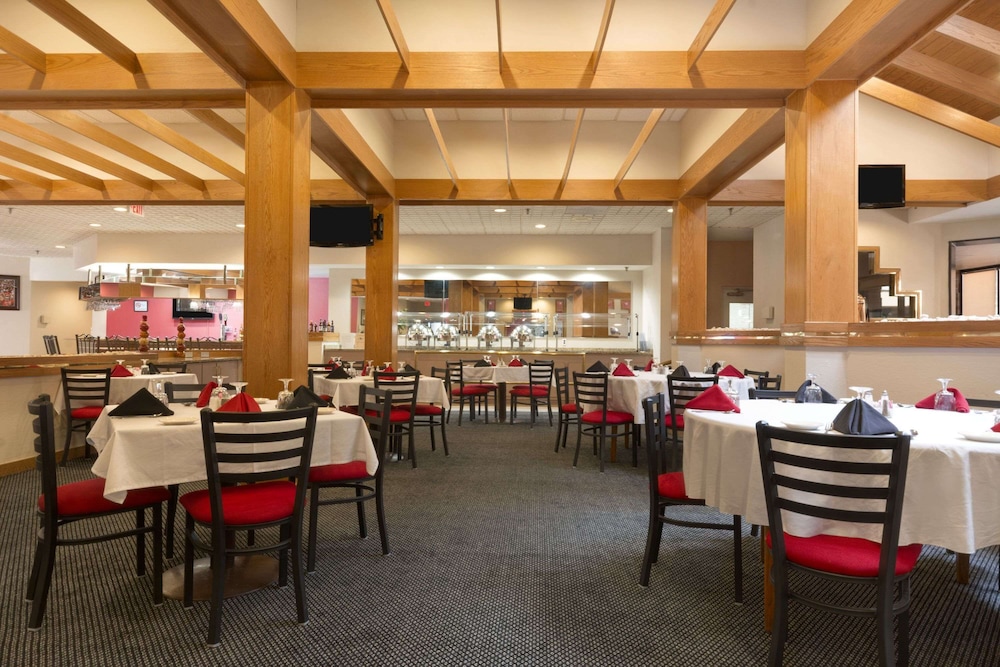 Ramada By Wyndham Raleigh 22/30