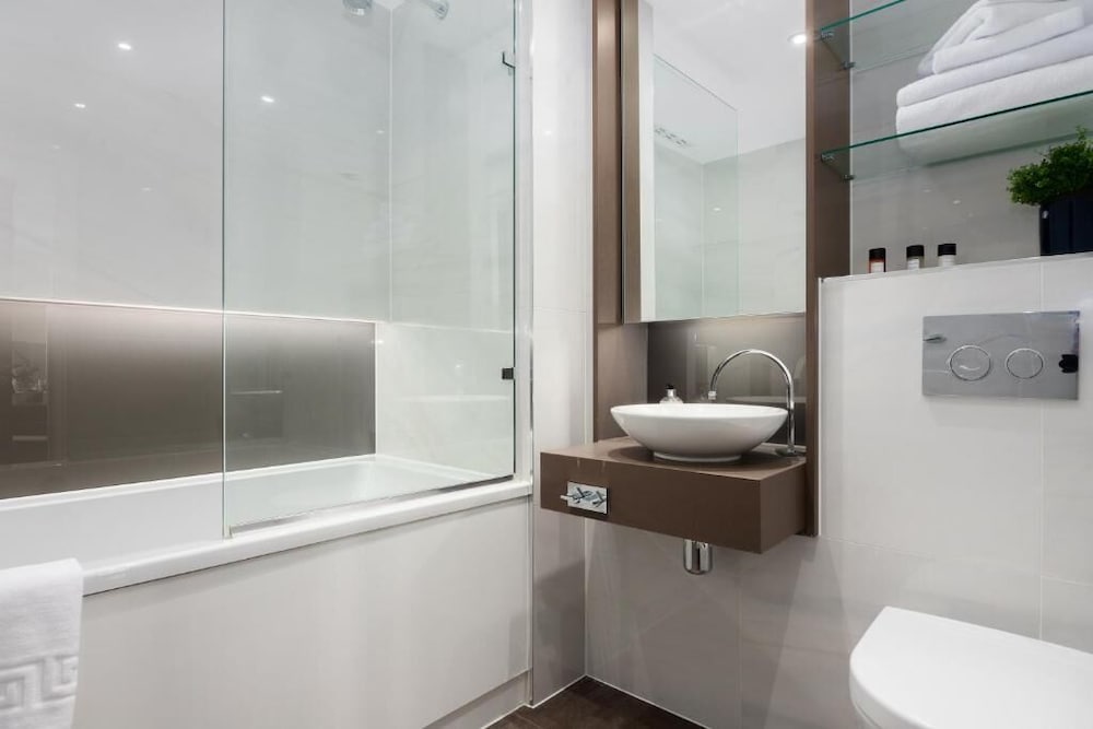 Lexicon Book House Apartments by Squa.re 45/47