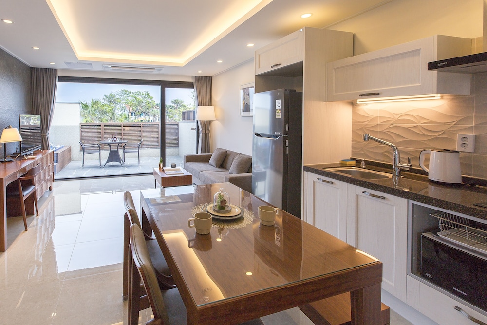 Leeum Island Spa & Pool Villa 25/50