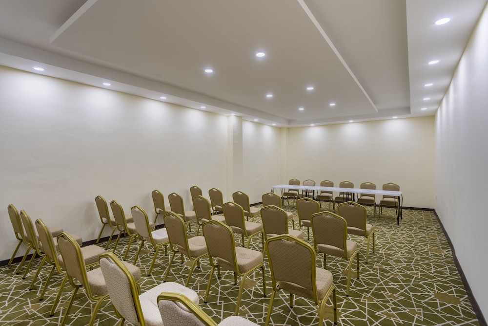 Tamara Business Otel 22/23