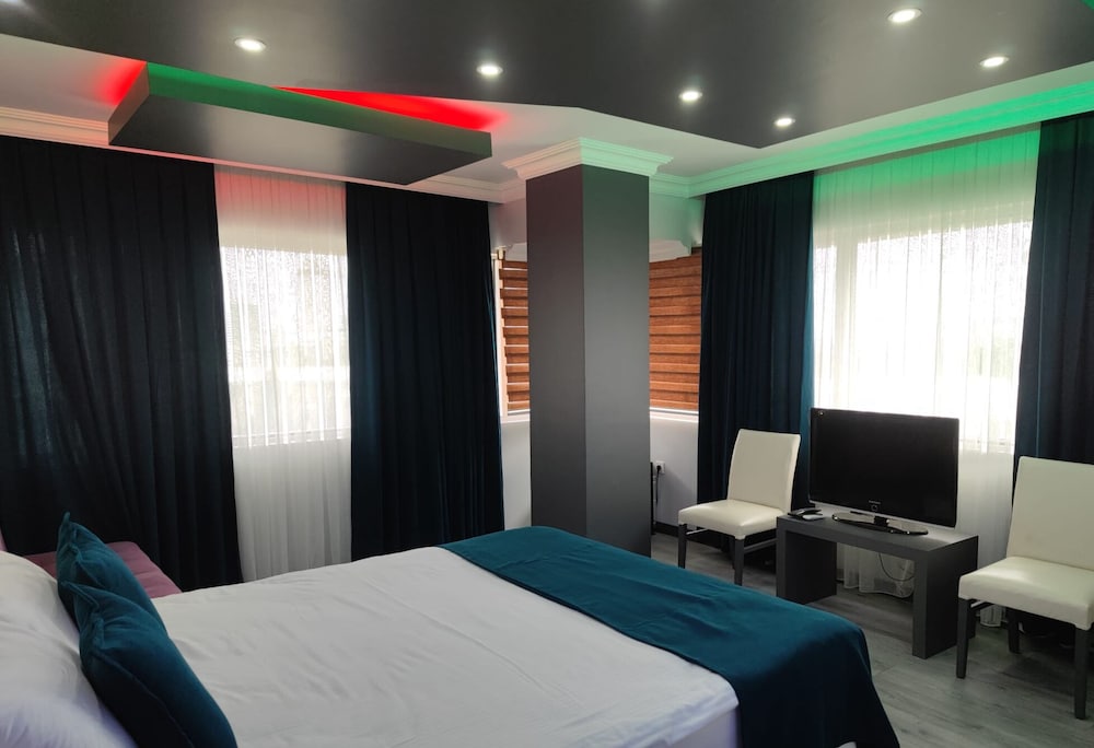 Wox Ew Hotel 28/56