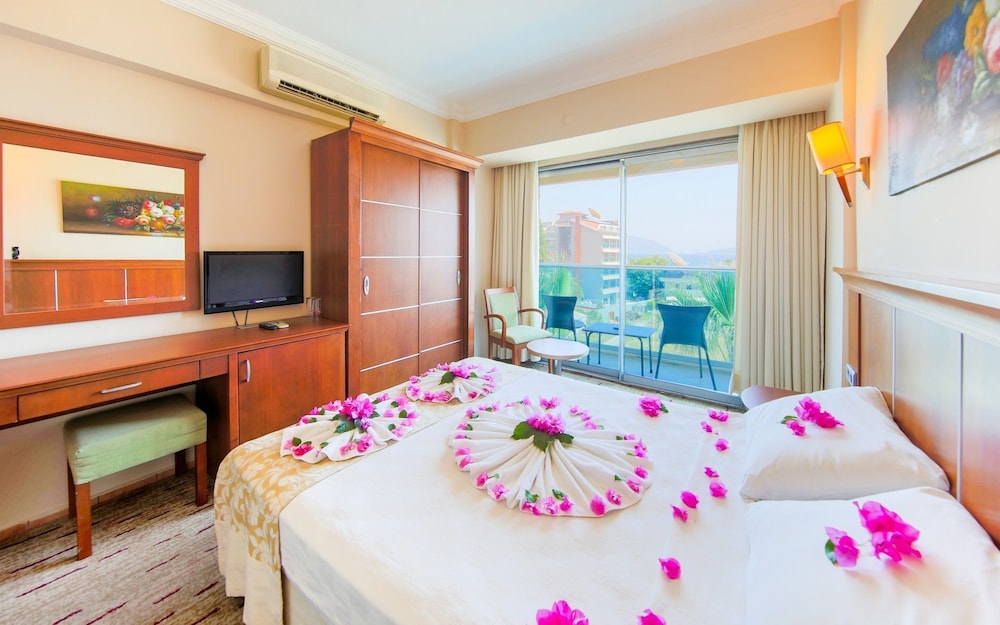MODA BEACH HOTEL 21/57