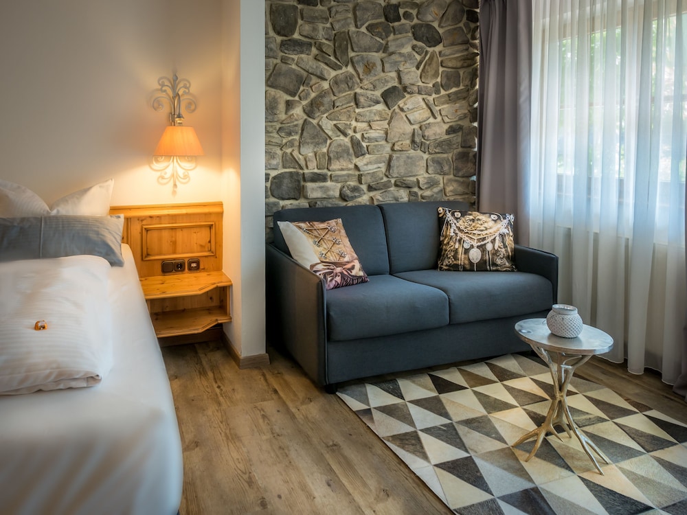 Landhotel Goldenes Kreuz 28/43
