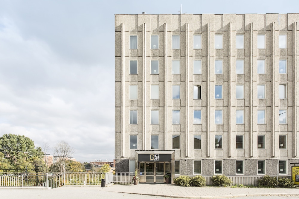 Biz Apartment Solna 2/36