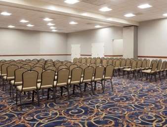 Ramada by Wyndham San Diego National City 28/33