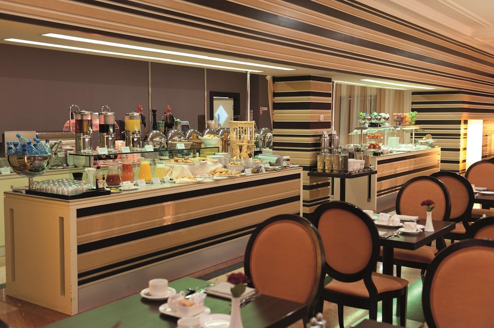 Radisson Hotel Astana 49/71