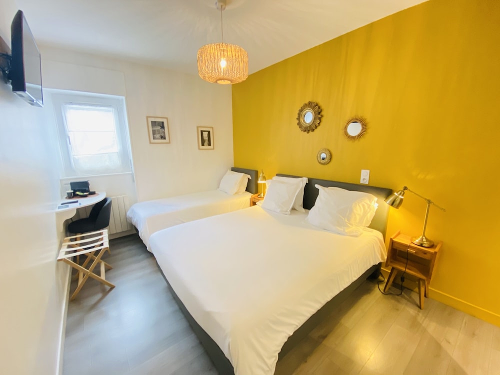 Hôtel Saint-Michel 15/50